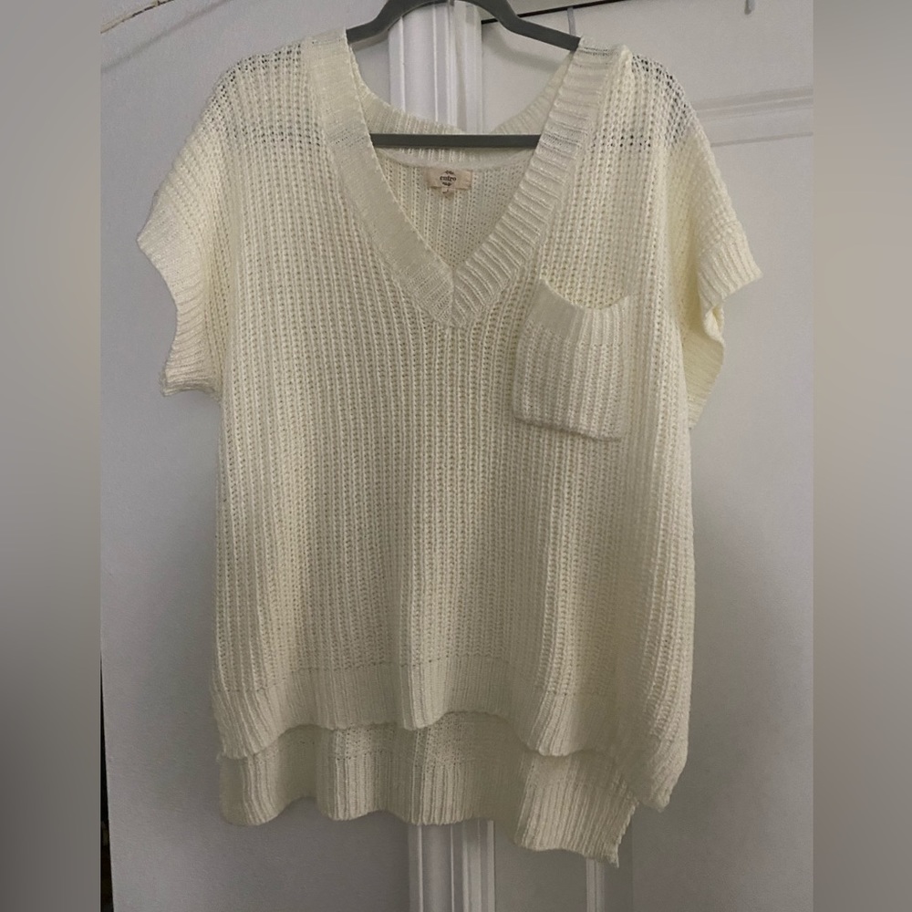 Short sleeve sweater/sweater vest
